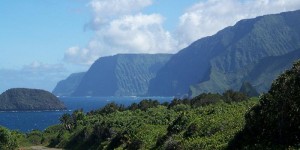 AA Matches or Beats UAL Hawaii Airfare Sale