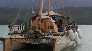 Canoes from New Zealand Arrived on Kauai