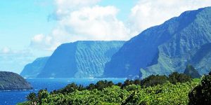 Hiking in Hawaii: St. Damien’s Kalaupapa Peninsula on Molokai
