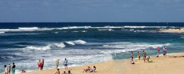 Hawaii Riptide Safety Following Anne Hathaway Near Drowning