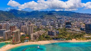Flight Delays Strike Hawaiian Airlines