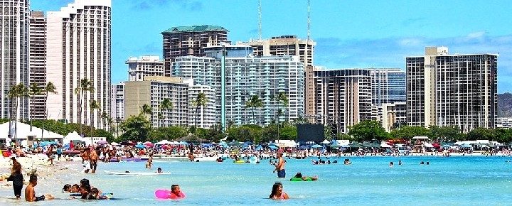 Soaring Hotel Rates in Hawaii Have No Place To Land Because of This