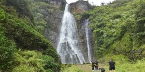 Kauai Helicopter Tours | Review of Jurassic Falls Landing Flight