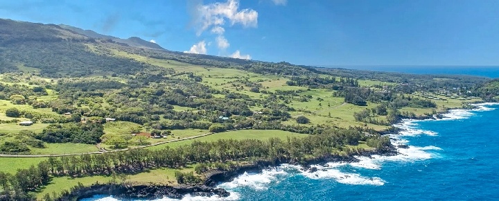 Oprah vs. Howard Stern: Latest Rich/Famous Hawaii Land Grabs