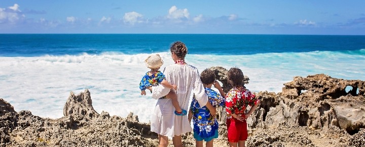 Good News For Hawaii Flights: Industry Caves On Family Seating