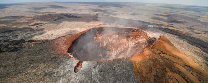 Hawaii Volcanoes Helicopter Tours Slashed 88% Per FAA Plan