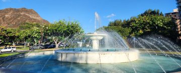 Unique Waikiki Neighborhood Experience Includes Historic Fountain
