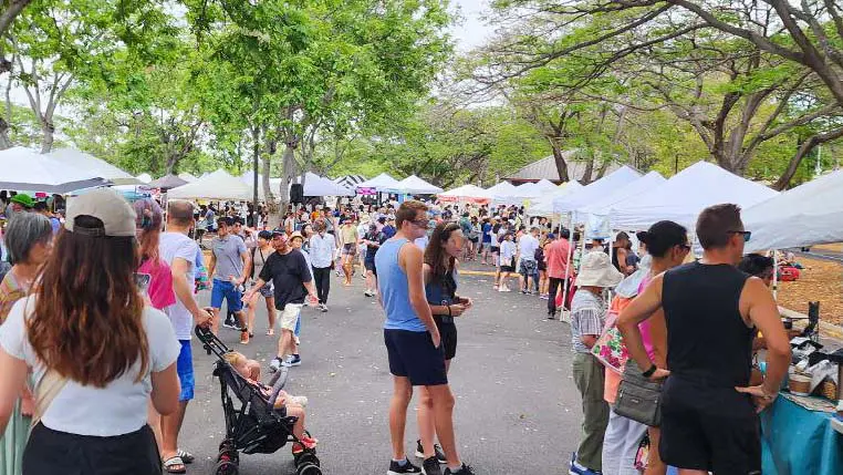 ウェア HONORS FAMERS MARKET HAWAII IN4MATION 4K] KCC Farmer's Market 12/21/24 in Honolulu, Oahu, Hawaii