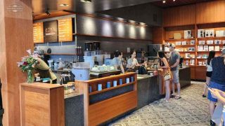 Review: Kona Coffee Purveyors Waikiki