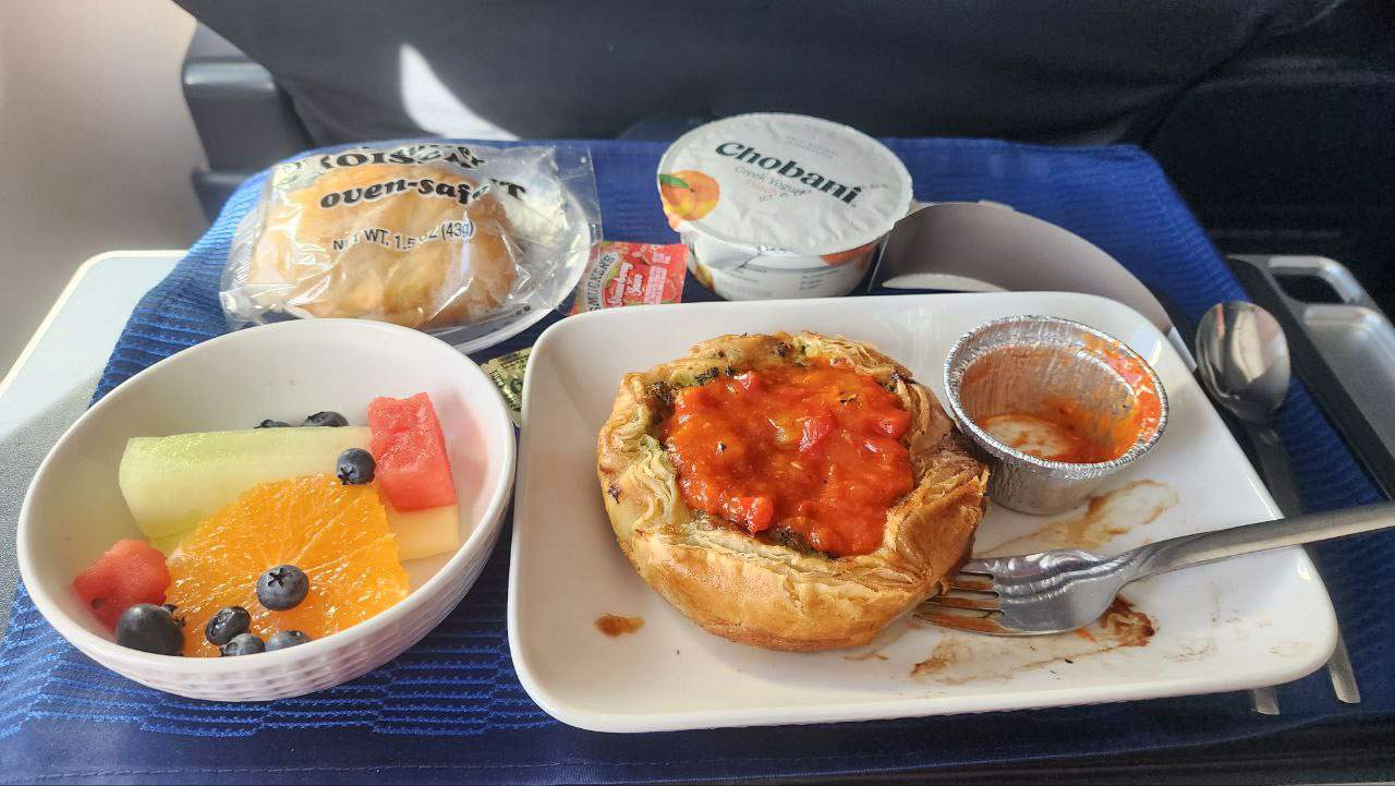 United Airlines Hawaii first class  review.