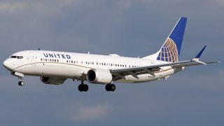 United Grounds Hawaii 737 MAX 9 Fleet As Safety Concerns Escalate