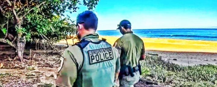 Police Enforce Entire Hawaii Trail Closure As Timetable Expands