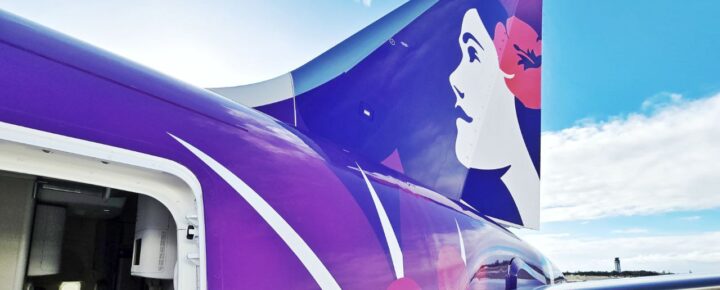 Last Call for Luxury: This Hawaiian Airlines Dreamliner Says Aloha