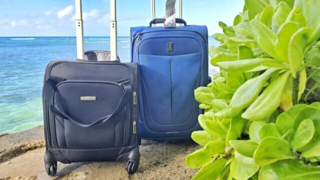 Luggage at Diamond Head Beach Hotel