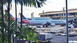 Festive Chaos Hits: Hawaii Flights Share Brunt of AA Ground Stop