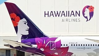 Hawaiian Airlines Dreamliner at Honolulu Airport.