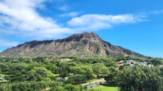 Diamond head view from a Hawaii vacation rental.