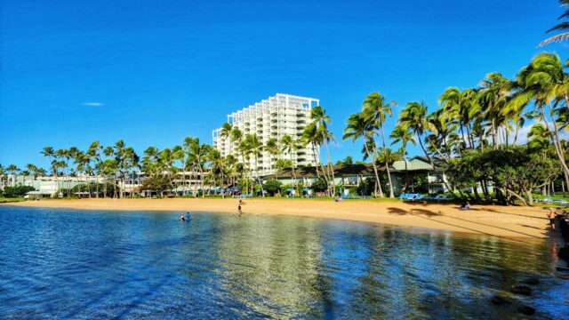 Kahala Beach Hotel