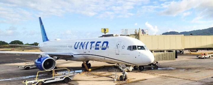 United Airlines on Kauai