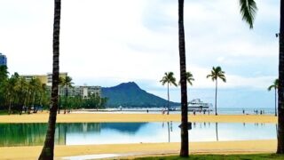 Hilton lagoon at Waikiki Beach