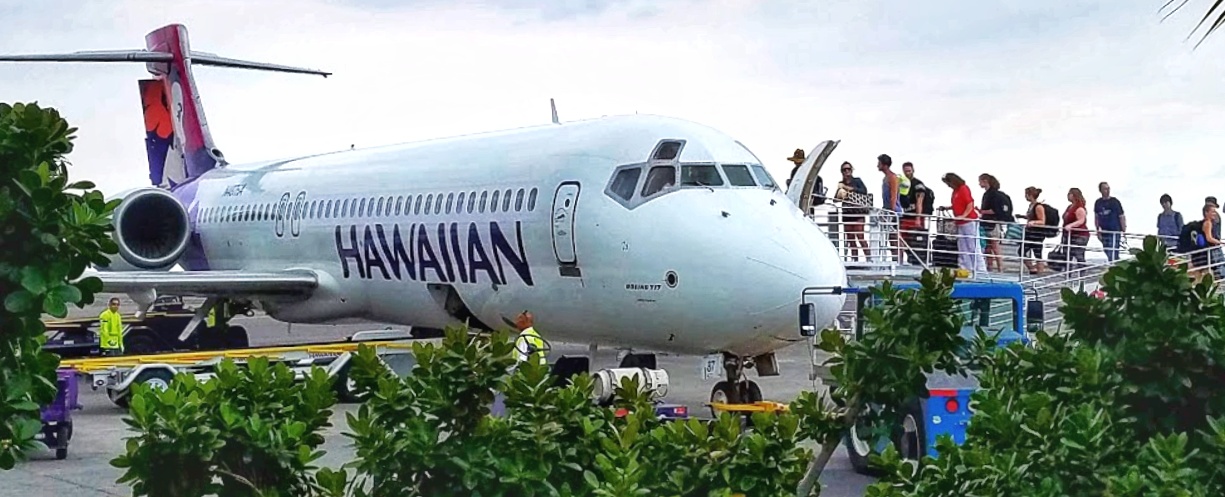 Hawaiian Airlines At Kona