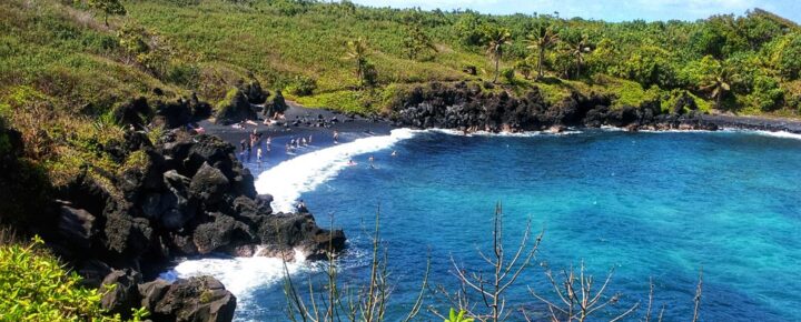 Waiʻānapanapa Black Sand Beach