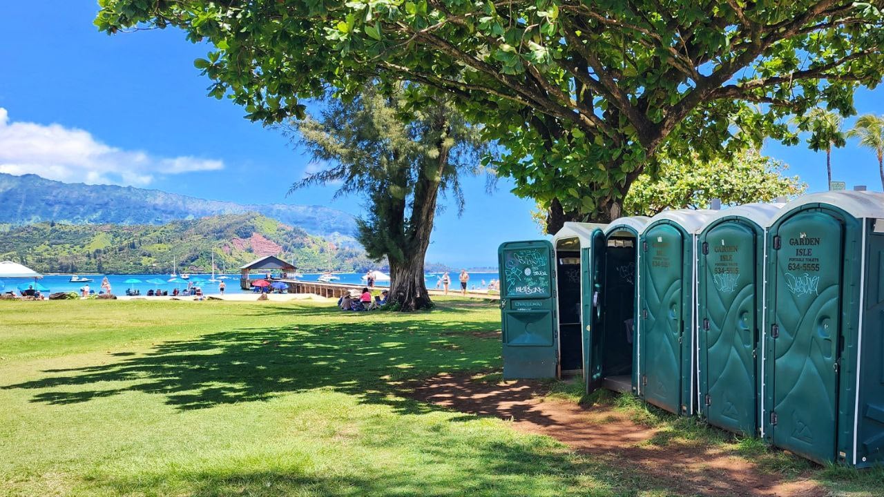 Hanalei Bay Restrooms On Kauai