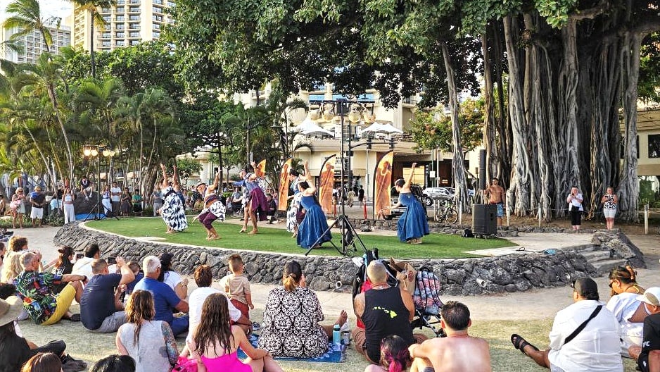 Hula in Waikiki