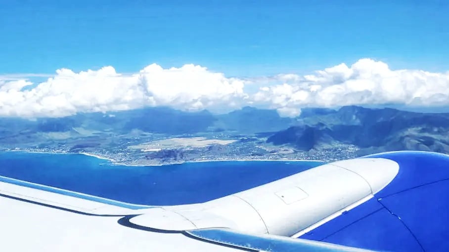 Flight landing on Kona