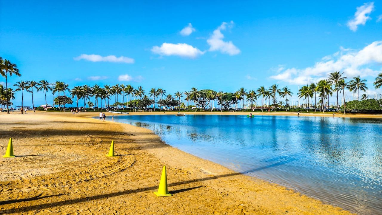Duke Kahanamoku Lagoon at Waikiki
