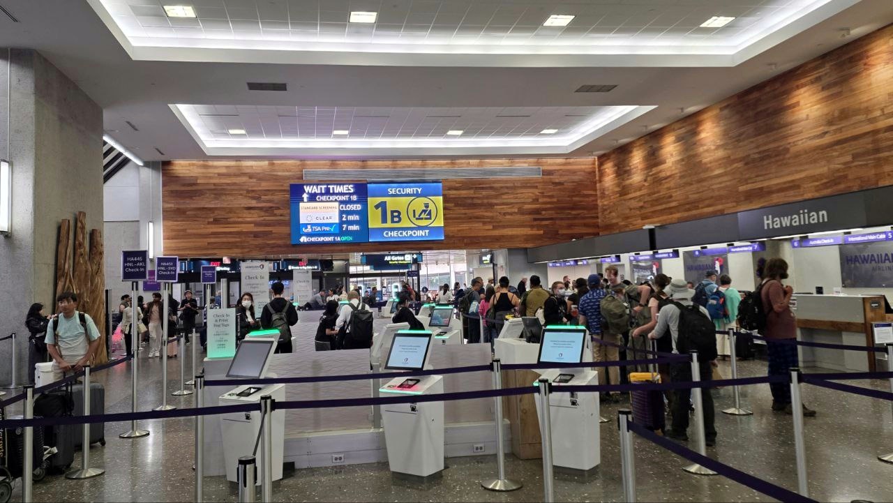 Hawaiian Air Check In at Honolulu Airport
