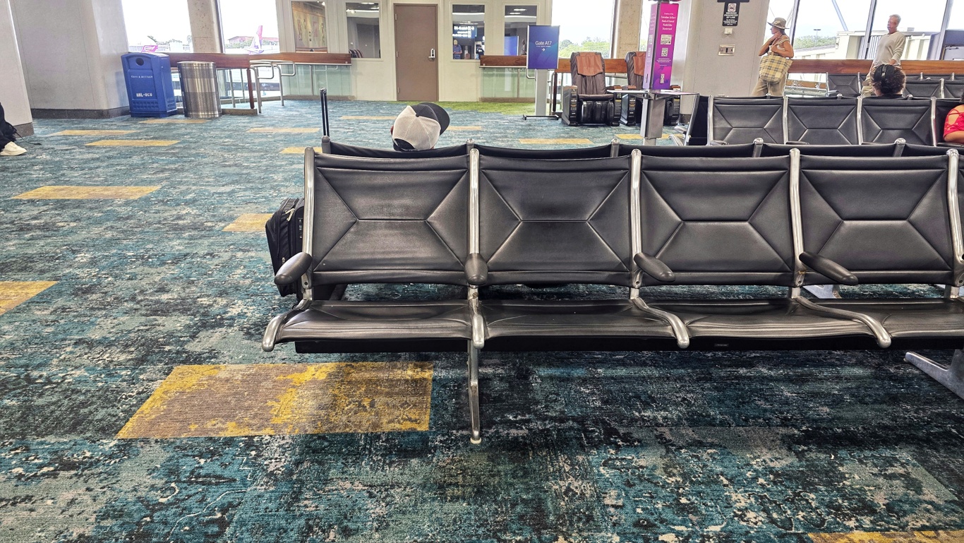 hnl airport seating