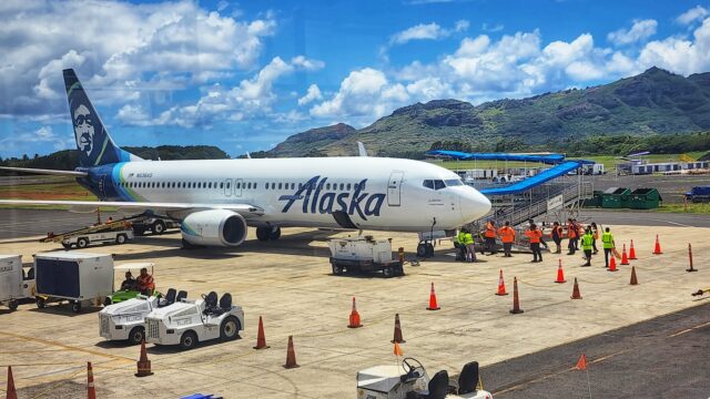 Alaska Airlines at Lihue Kauai