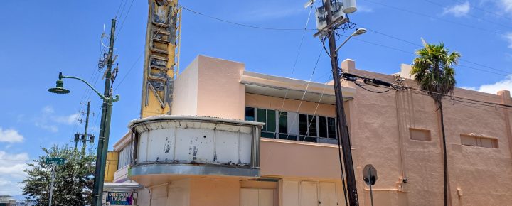 Queen Theater Kaimuki Honolulu