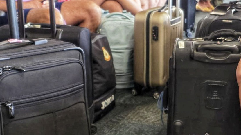Hawaii airport carry-on luggage