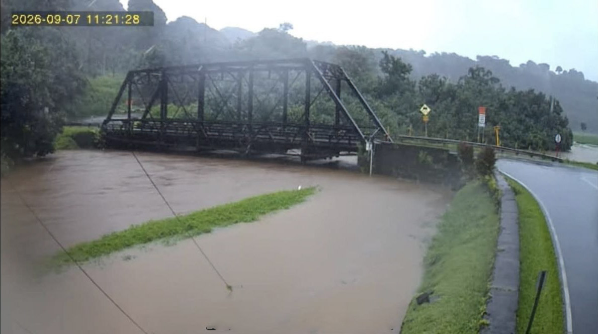 Hanalei Bridge Before Hurricane Lowell, by Hawaii Department of Transportation.