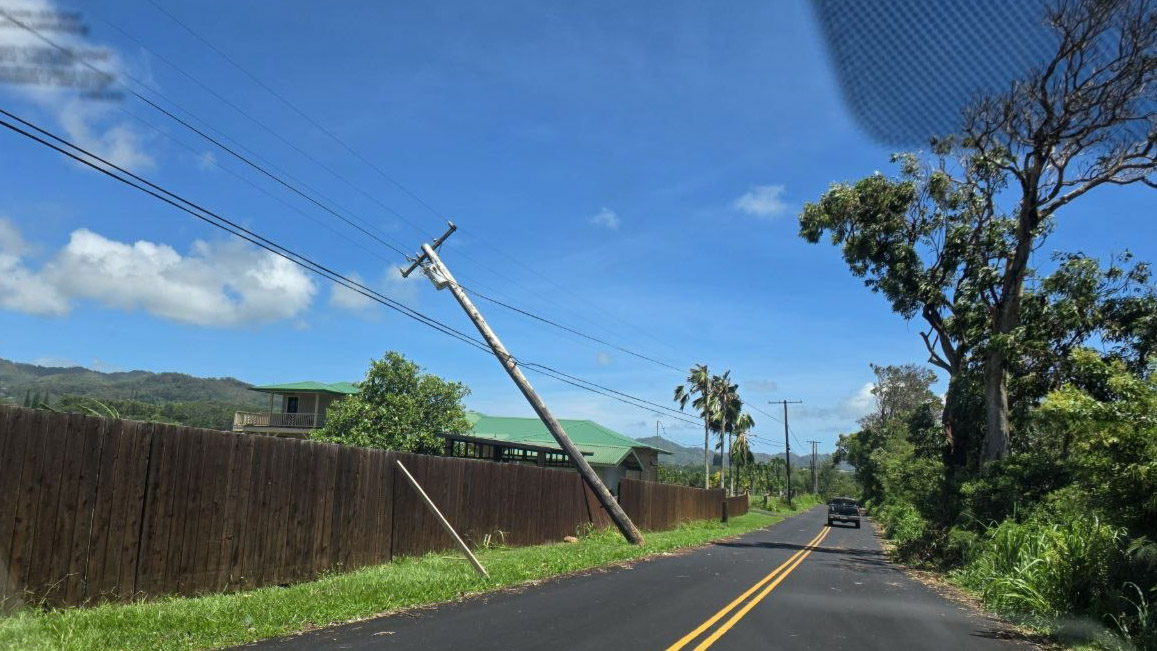 Power lines on Kauai roads