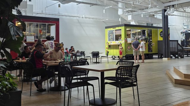 Food trucks at Lahaina Cannery Mall